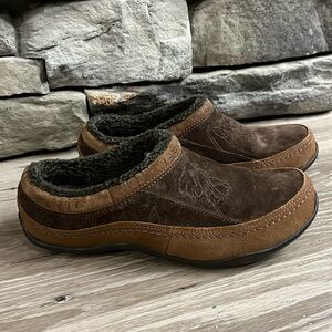 The Northface slip ons/7